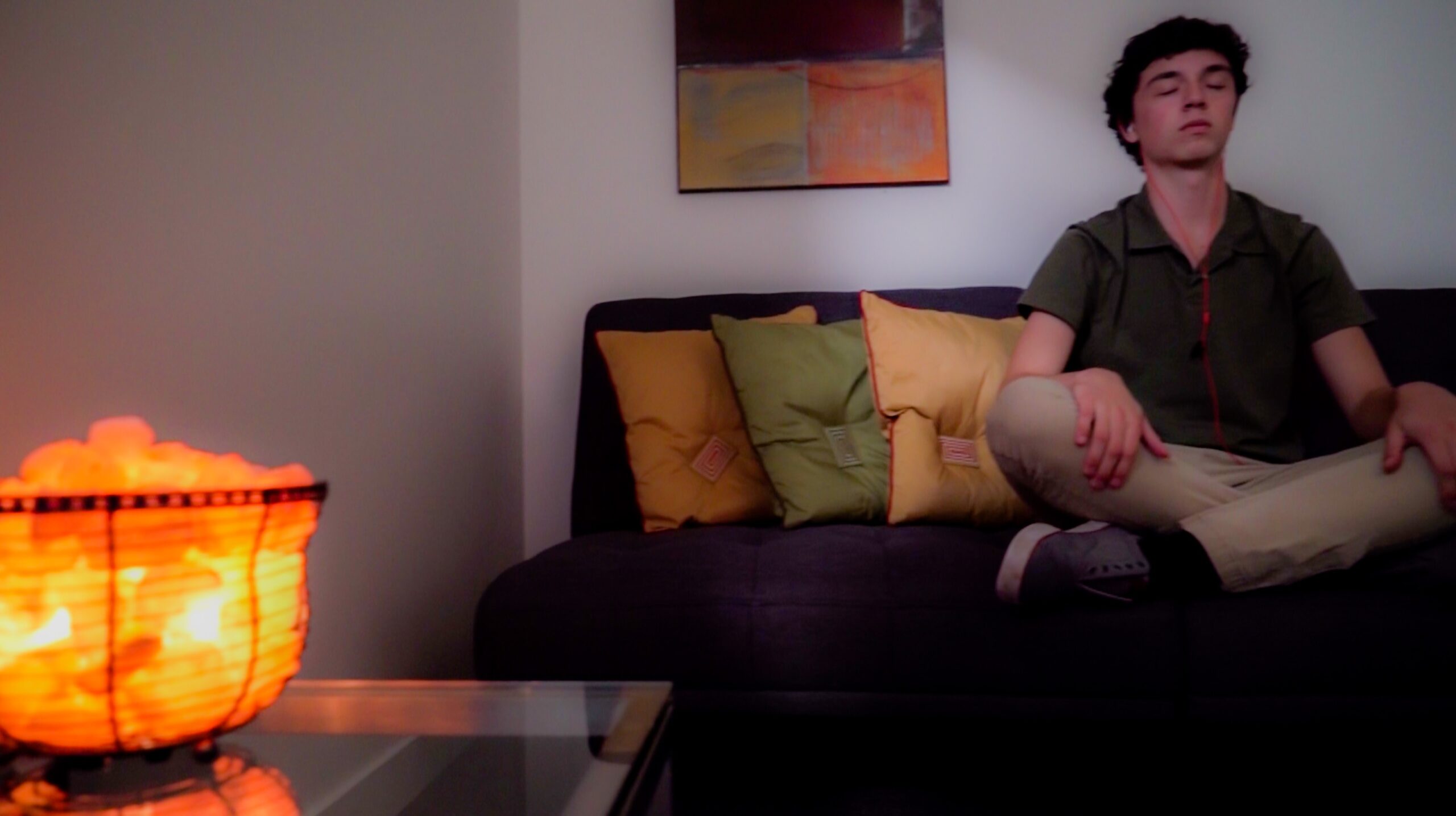 Coworking space with a mediation room to boost productivity